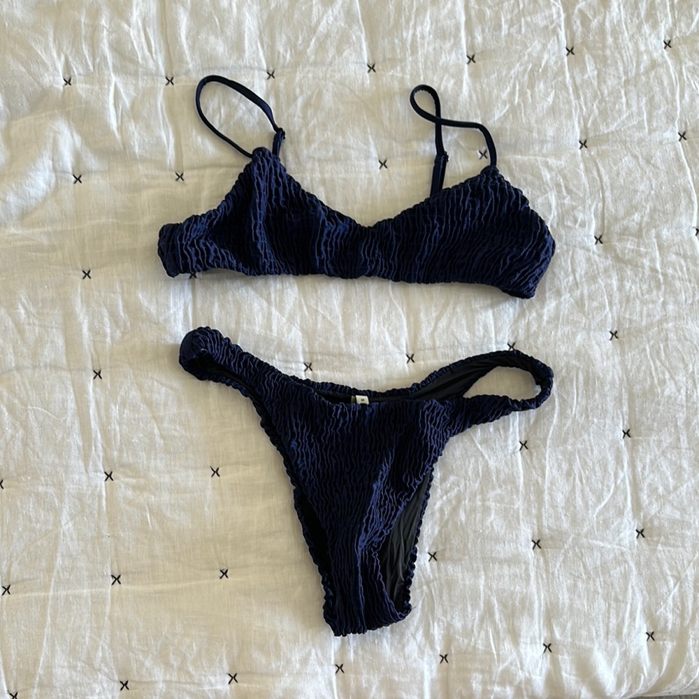 Solid & striped ruched bikini